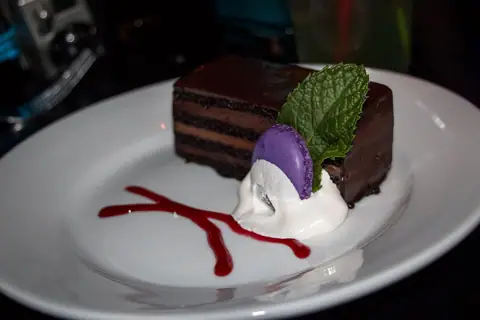 Natalie Cake World photo 1